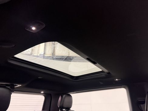 Used 2024 Jeep Wagoneer Series II image 20