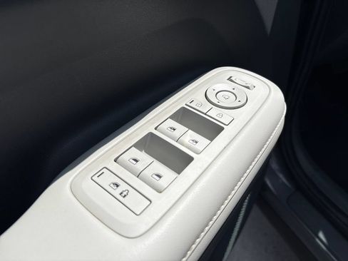 Used 2024 Hyundai Santa Fe Limited AWD/4WD image 15