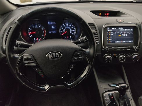 Used 2017 Kia Forte S FWD image 22