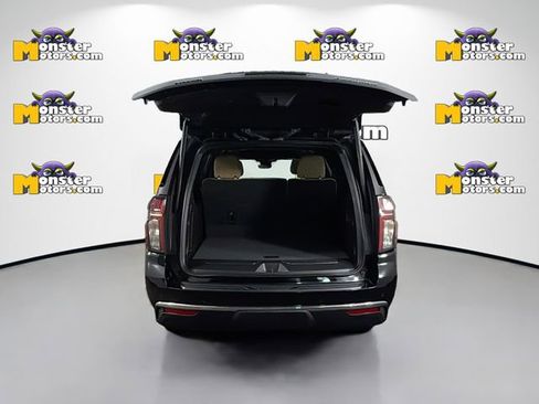 Used 2023 Chevrolet Suburban Premier image 27