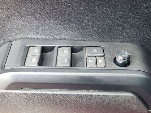 Used 2021 Toyota Tacoma SR w/ SR Convenience Package RWD image 28