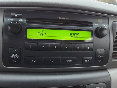 Used 2005 Toyota Corolla CE image 19