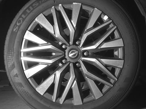 Used 2025 Nissan Altima 2.5 SV image 15