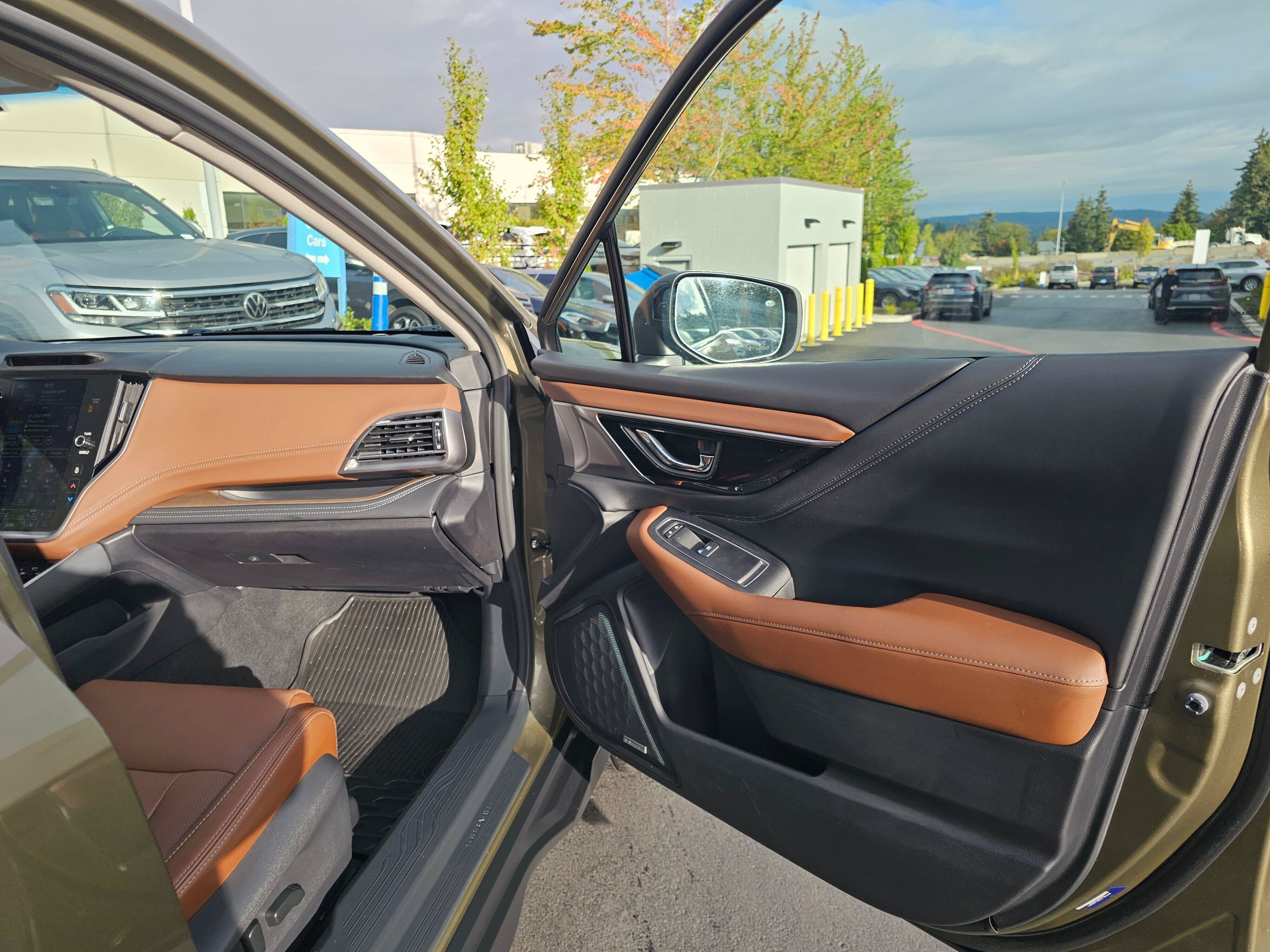 Used 2020 Subaru Outback Touring XT AWD/4WD image 12