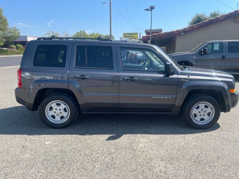 Used 2015 Jeep Patriot Sport FWD image 6