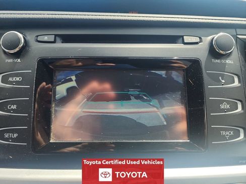 Certified 2019 Toyota Highlander LE AWD/4WD image 19