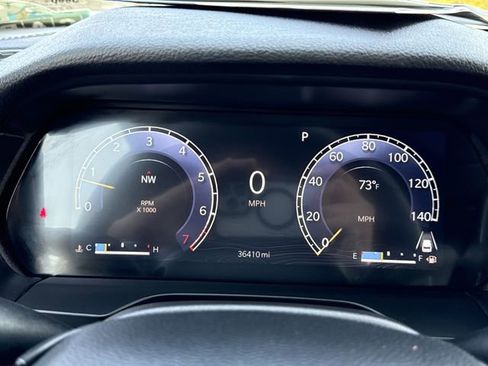 Used 2023 Jeep Grand Cherokee Altitude image 13