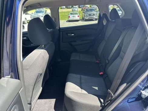 Used 2025 Nissan Rogue SV AWD/4WD image 25
