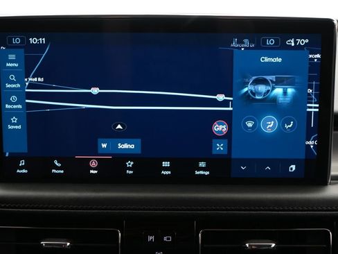Used 2022 Lincoln Nautilus AWD w/ Premium Package image 18