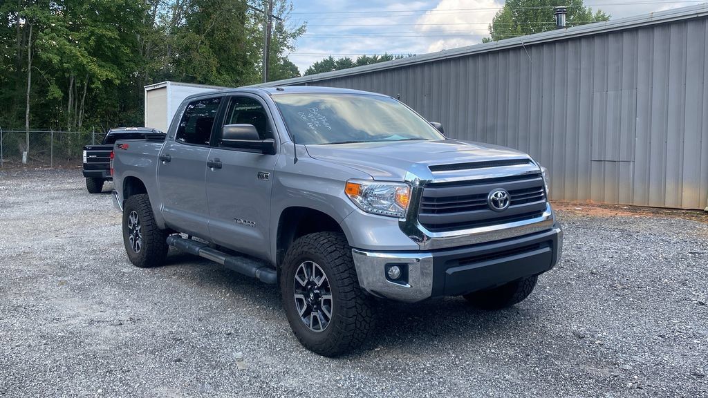 Used 2015 Toyota Tundra SR5 w/ TRD Off Road Package AWD/4WD image 3