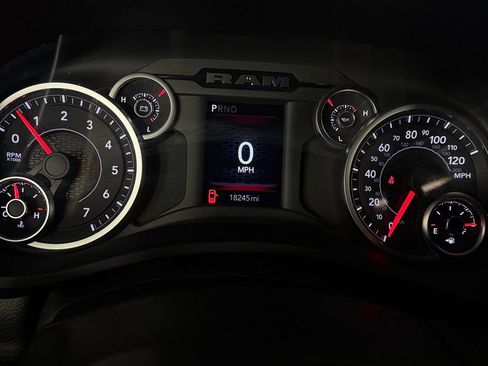 Certified 2025 RAM 2500 Big Horn AWD/4WD image 15