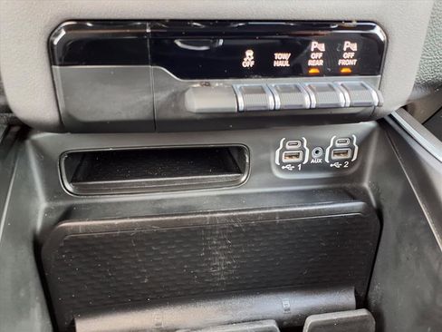 Used 2022 RAM 1500 Big Horn image 8