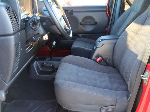 Used 2004 Jeep Wrangler Sport w/ 30" Tire & Wheel Group image 3