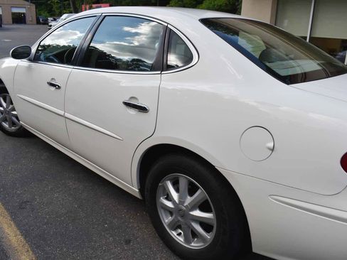 Used 2005 Buick LaCrosse CXL FWD image 48