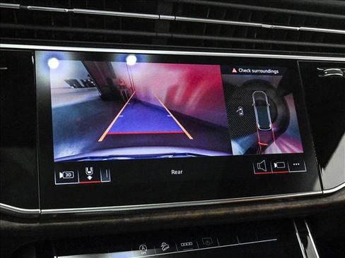 Used 2025 Audi Q7 3.0T Premium Plus image 14