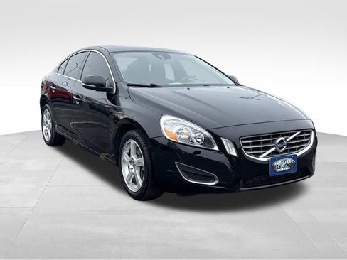 Used 2013 Volvo S60 T5 image 4