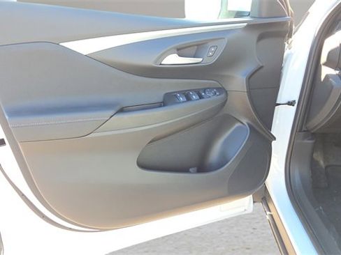 New 2026 Buick Envista Preferred image 32