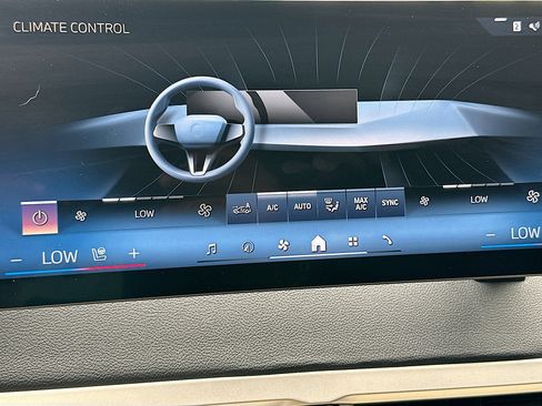 Certified 2025 BMW iX xDrive50 image 16