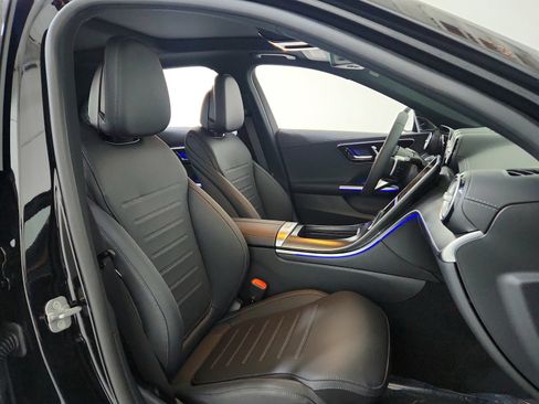 New 2025 Mercedes-Benz C 300 Sedan image 14