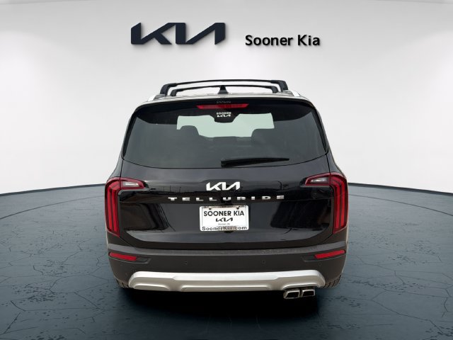 Used 2022 Kia Telluride EX w/ EX Premium Package FWD image 5