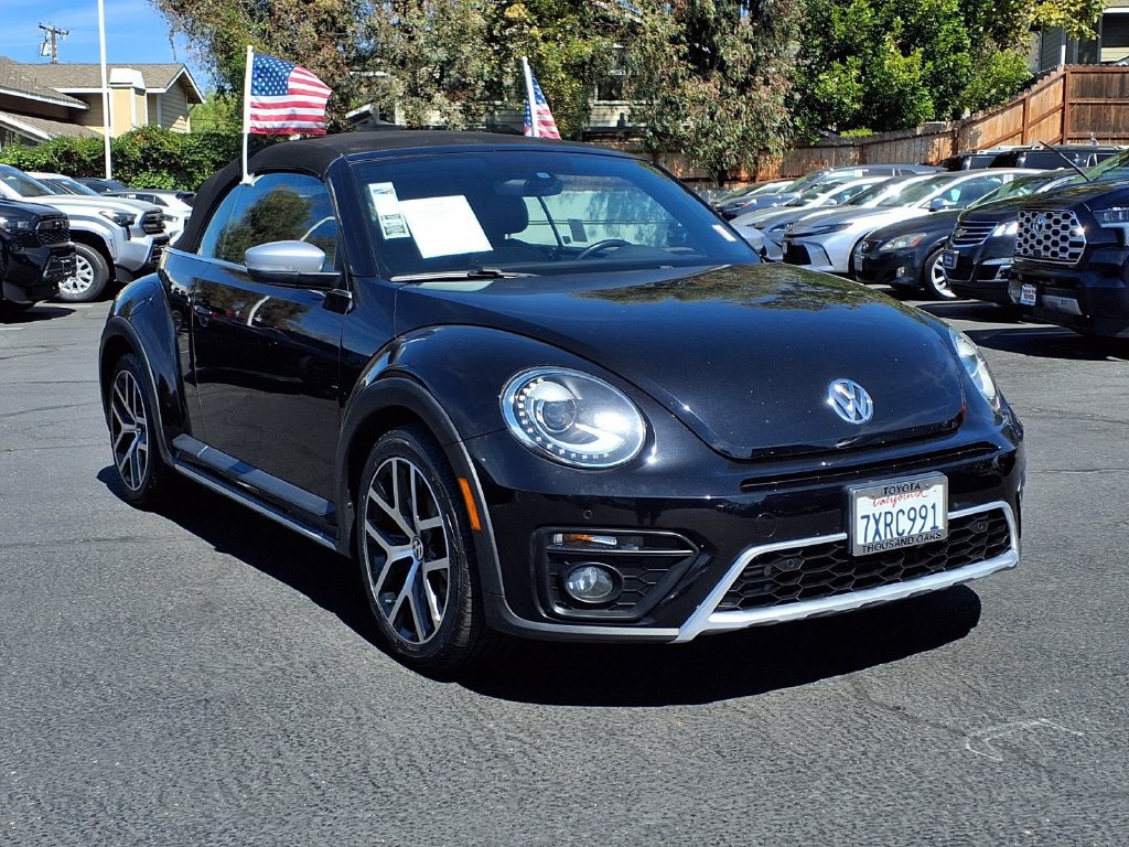 Used 2017 Volkswagen Beetle 1.8T Dune FWD image 35