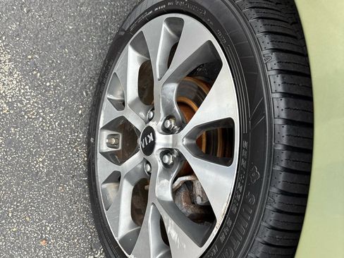 Used 2013 Kia Soul ! image 11