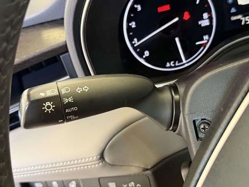 Used 2020 Toyota Avalon Limited w/ Advanced Safety Package FWD image 29