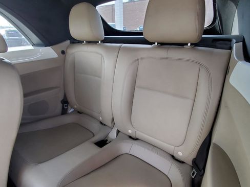 Used 2013 Volkswagen Beetle TDI image 5
