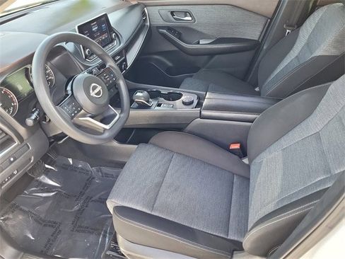 Certified 2023 Nissan Rogue SV image 24