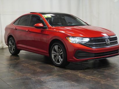 Used 2022 Volkswagen Jetta SE w/ Panoramic Sunroof Package