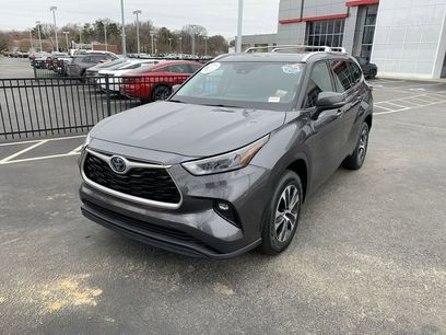 Used 2022 Toyota Highlander XLE