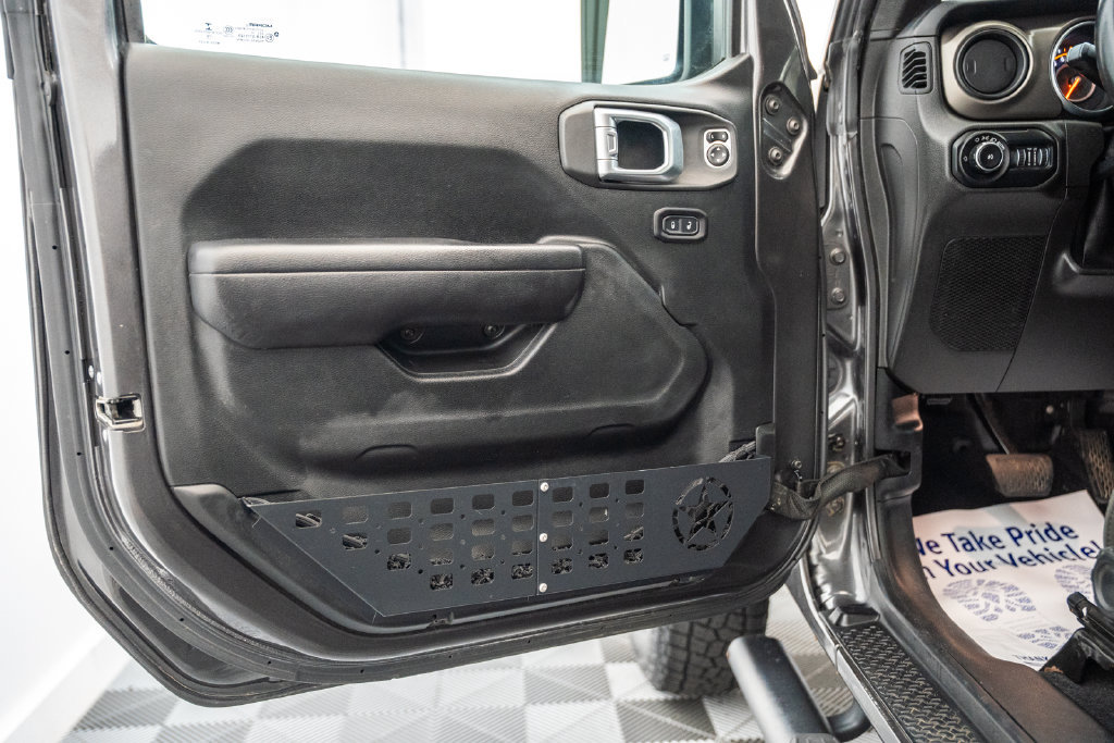 Used 2018 Jeep Wrangler Unlimited Sport S AWD/4WD image 29