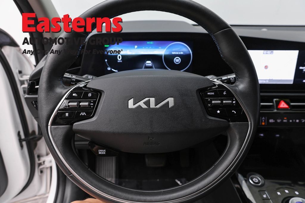 Used 2024 Kia Niro Wind w/ Wind Preserve Package FWD image 10