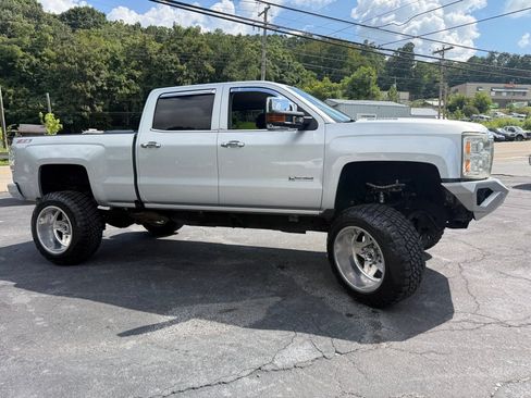 Used 2015 Chevrolet Silverado 2500 LTZ w/ Duramax Plus Package AWD/4WD image 65