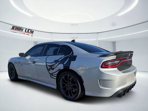 Used 2022 Dodge Charger Scat Pack w/ Plus Group RWD image 5
