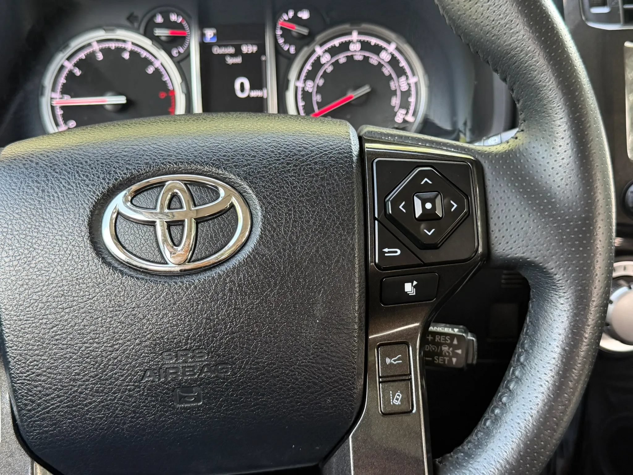 Used 2020 Toyota 4Runner TRD Off-Road Premium w/ Moonroof Package AWD/4WD image 44