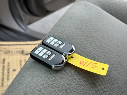 Used 2015 Honda Odyssey EX image 53