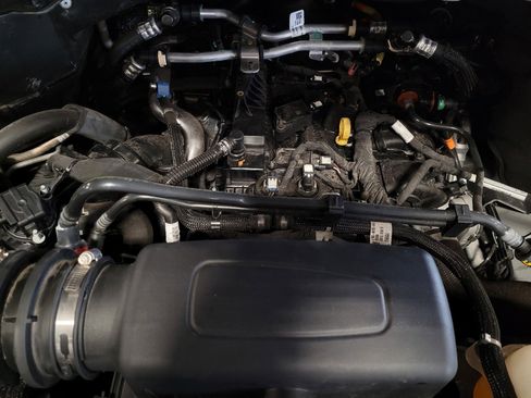 Used 2024 Ford Explorer XLT w/ Equipment Group 202A image 30