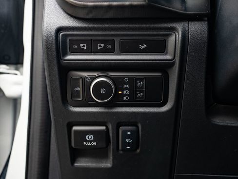 Used 2024 Ford F150 Lariat AWD/4WD image 41