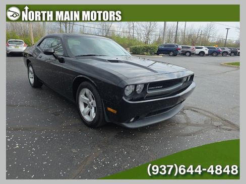 Used 2014 Dodge Challenger SXT Plus image 1