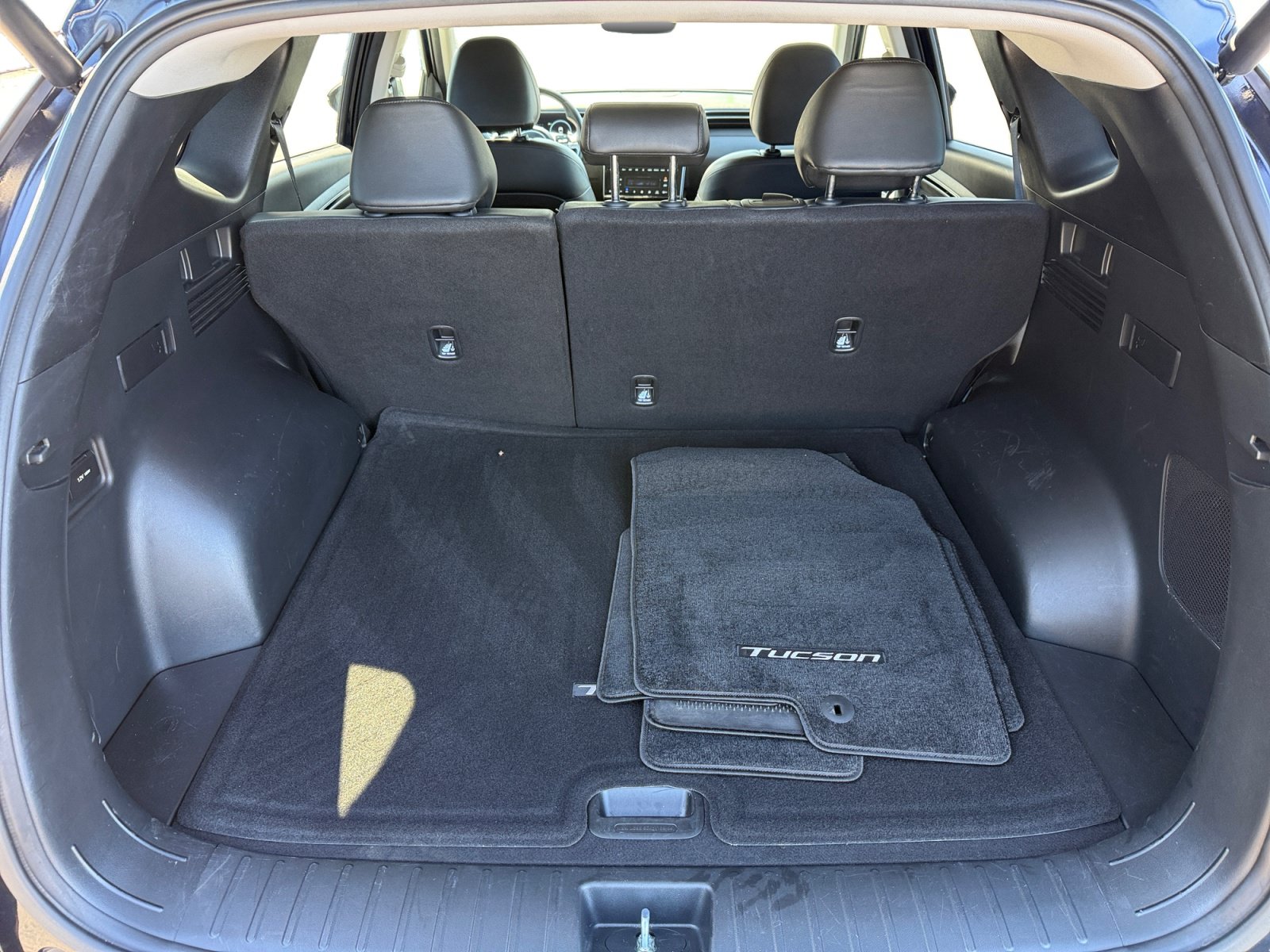 Certified 2024 Hyundai Tucson Limited AWD/4WD image 17