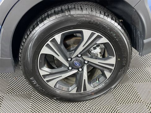 Certified 2024 Subaru Crosstrek 2.0i Premium image 31