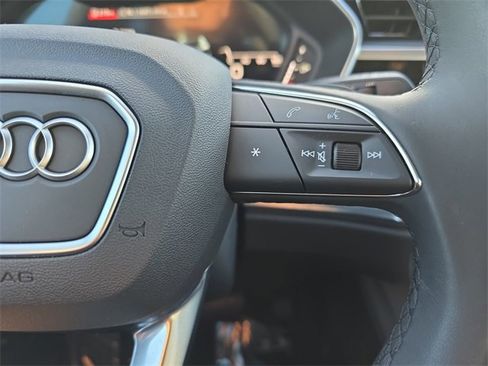 Certified 2024 Audi Q3 2.0T Premium Plus image 21