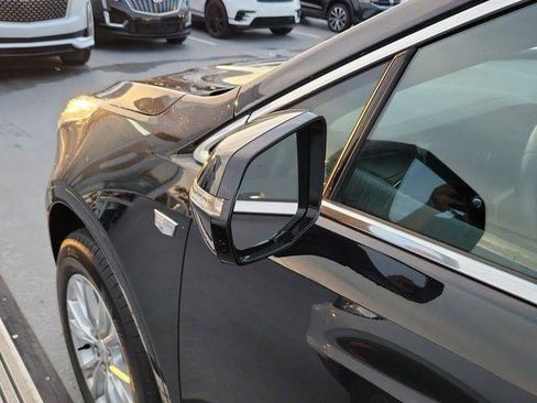 Certified 2023 Cadillac XT5 Luxury FWD image 9