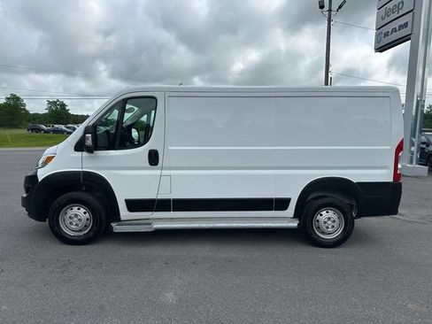 Used 2023 RAM ProMaster 2500 FWD image 2
