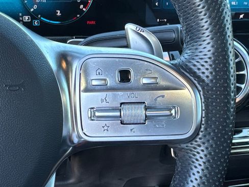 Used 2021 Mercedes-Benz GLB 35 AMG 4MATIC image 25