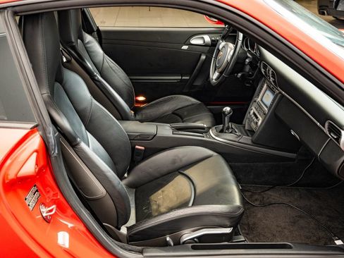 Used 2006 Porsche 911 Carrera S RWD image 47