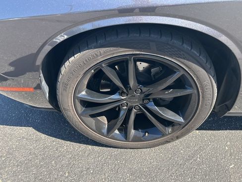 Used 2016 Dodge Challenger R/T w/ Blacktop Package RWD image 28