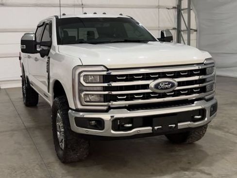 Used 2024 Ford F250 Lariat w/ Lariat Ultimate Package AWD/4WD image 7
