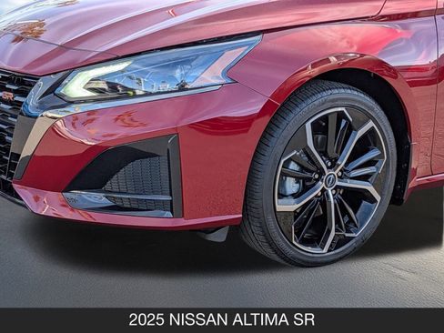 New 2025 Nissan Altima 2.5 SR image 10